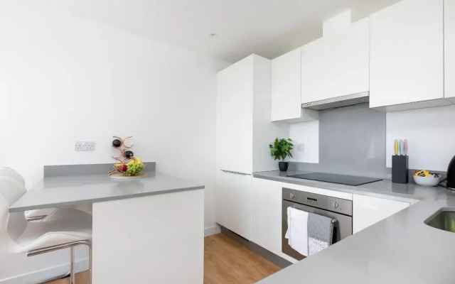 Skyvillion Tower Points - Tower Point Lovely apartment in Enfield London