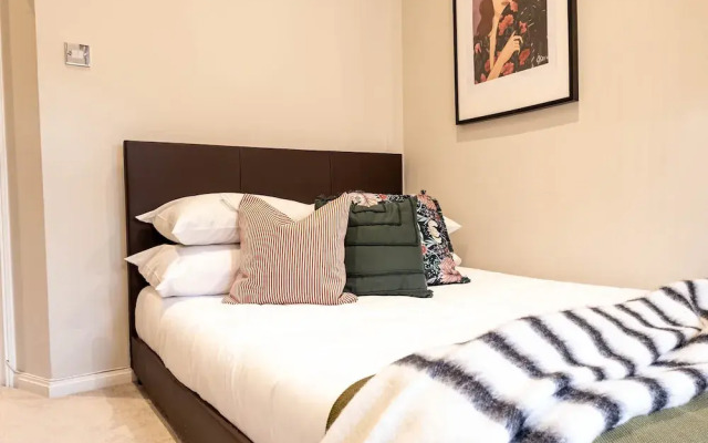 Two Bed City View near Kings Cross Stn