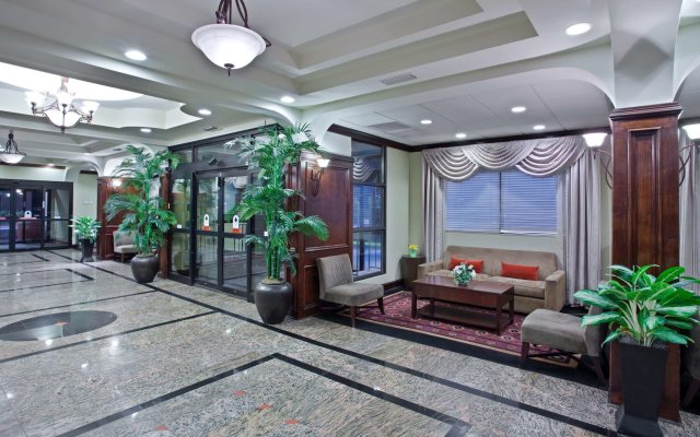La Quinta Inn & Suites Downtown Conference Center