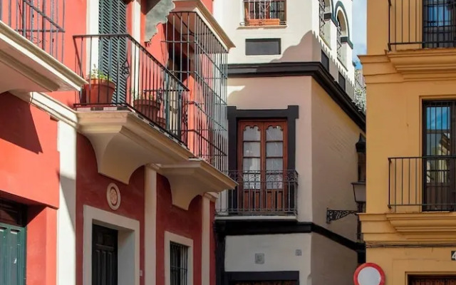 Sevillian House With Terrace. Augusto Plasencia
