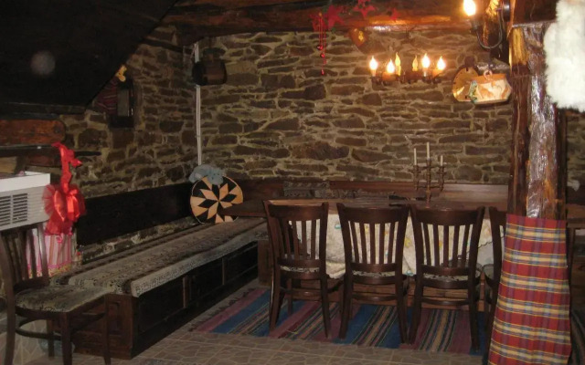 Beeva House