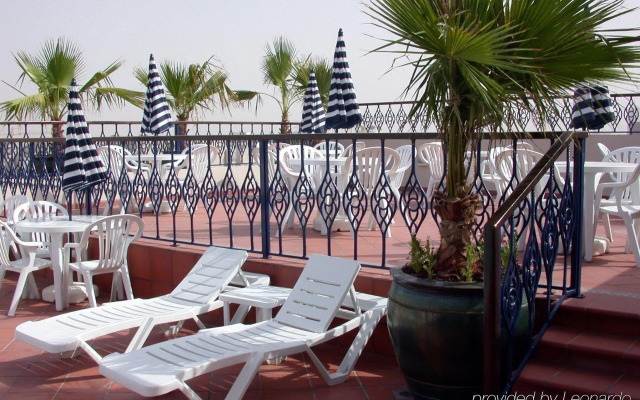 Winchester Grand Hotel Apartments