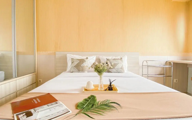 Relaxing Studio at Tamansari Mahogany Karawang Apartment