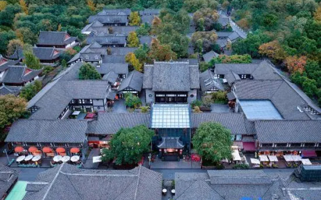Chengdu Courtyard Hotel