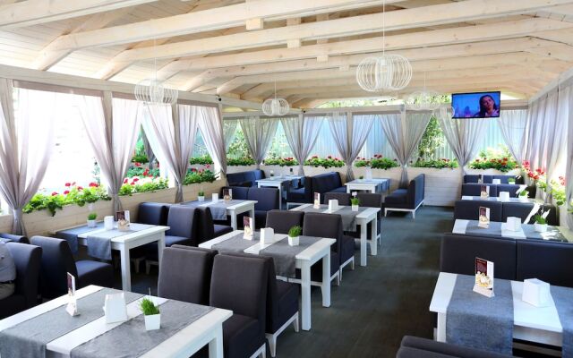 Kupava Deluxe Hotel