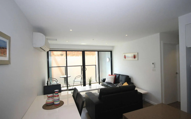 RNR Serviced Apartments North Melbourne