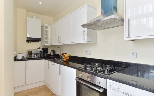 Chancery Lane - 1 Bedroom Apartment, 4Th Floor - Aak 48752