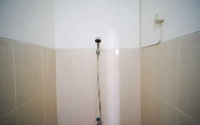 Best Location And Homey Studio At Bale Hinggil Apartment