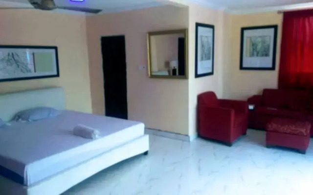 Sonnys Inn And Car Rentals