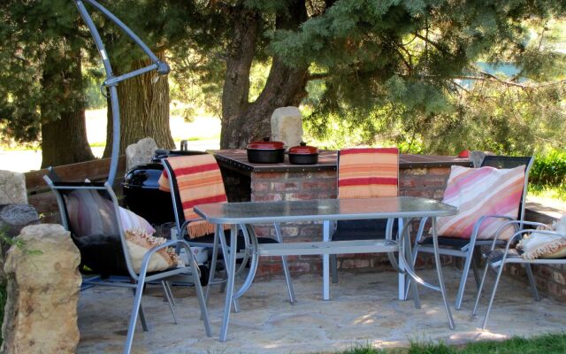 The Clarens Country House