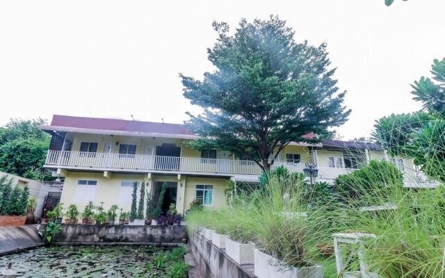 Manyi Boutique House