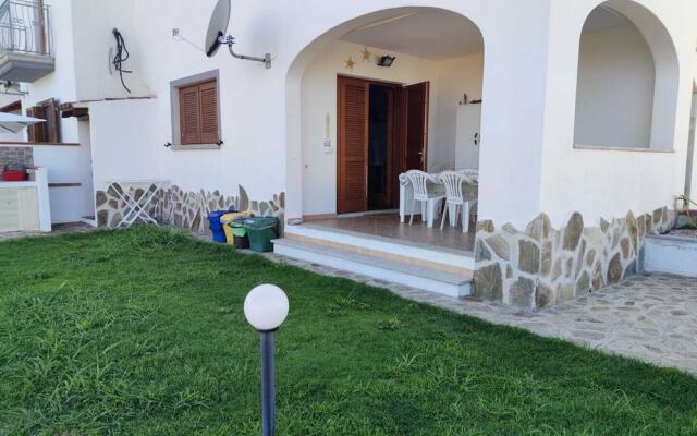 Villa 6 Beds Just Minutes From San Teodoro