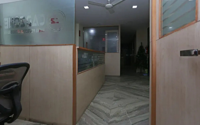 Oyo 4930 Home Stay Em Residency