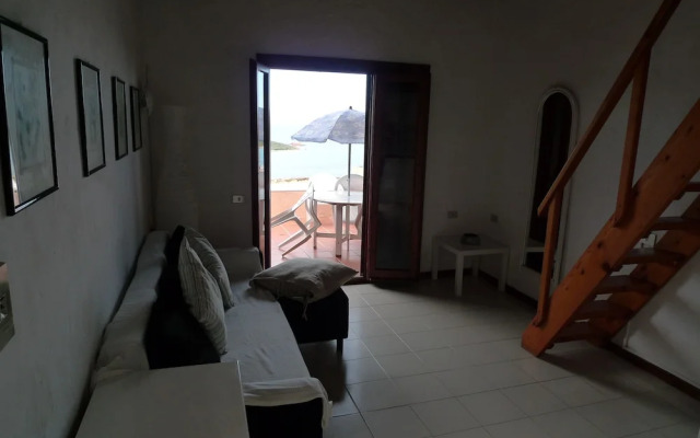 Villaggio Est