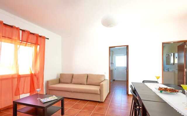 House With 2 Bedrooms in Carvoeira, With Furnished Terrace and Wifi