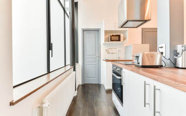 Renovated Design Apartment in Montparnasse