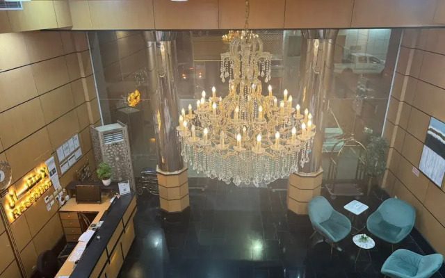Al Thanaa Al Raqi Serviced Apartments