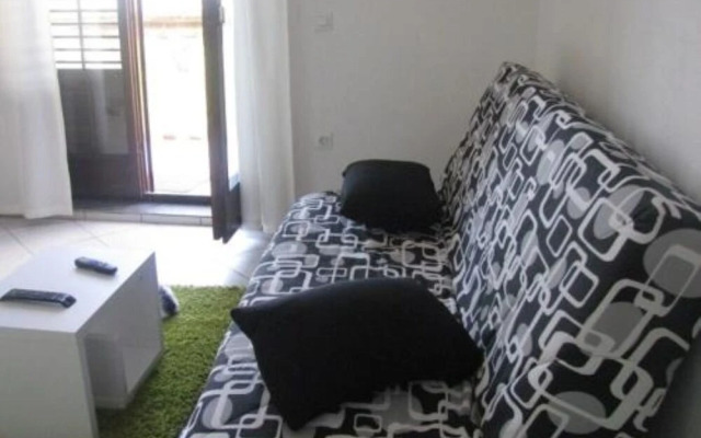 Xena - Comfort and Spacious - A5 Green