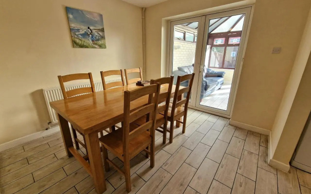 Town or Country - Jessie Terrace House B