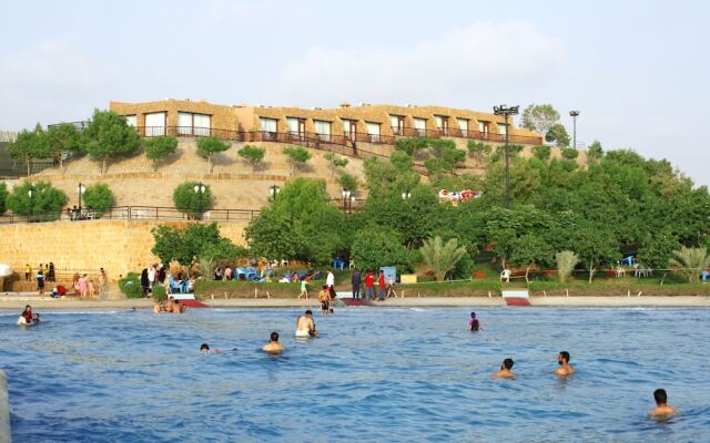 Dreamworld Resort, Hotel & Golf Course