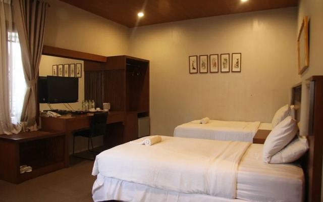 Rumah Stroberi Organic Farm and Lodge