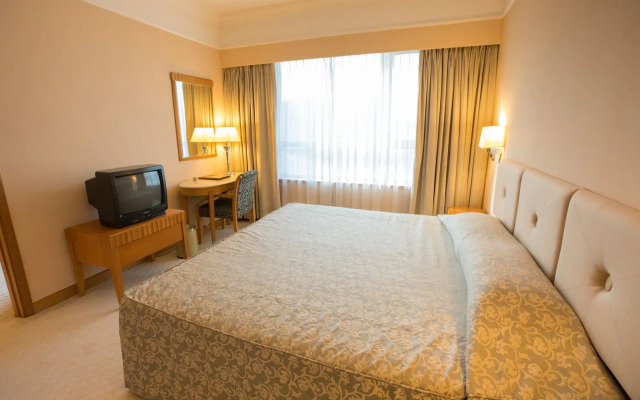 Golden Crown China Hotel