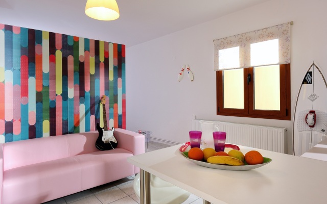 Charming Retro Studio With Shared Pool and View