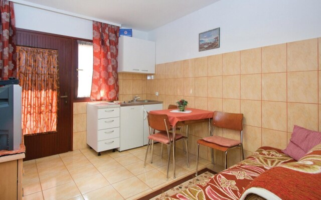 Nice Home in Valtursko Polje With Wifi and 0 Bedrooms