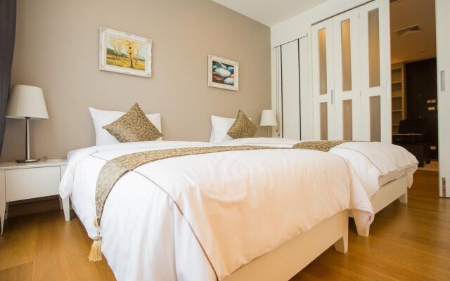 Alisha Court Hotel & Residence