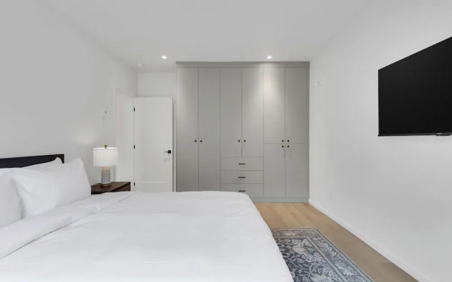 Le Victoria MidTown Montreal