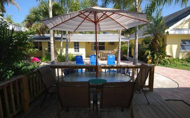 Banana Bay Club Beachside Villas