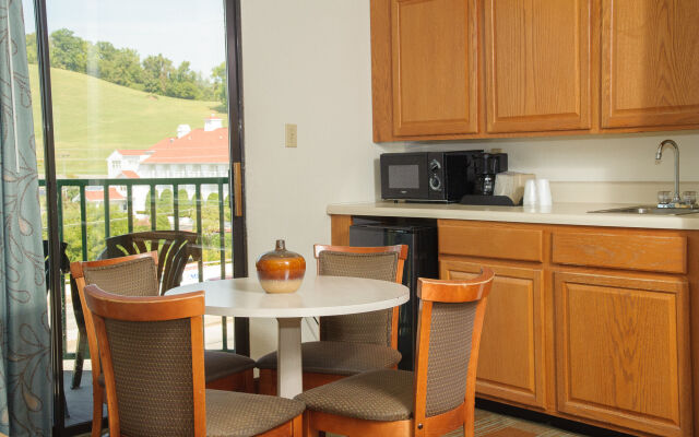 Pigeon River Inn