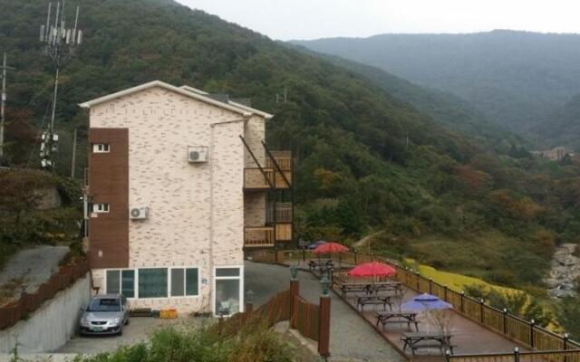 Byeolcheonji Pension
