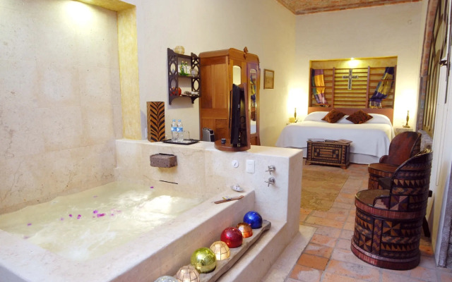 Hacienda Sepulveda Hotel & SPA