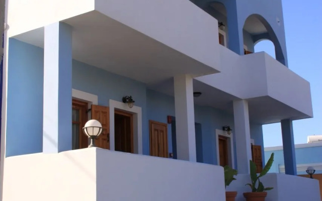 Montemar Studios & Apartments