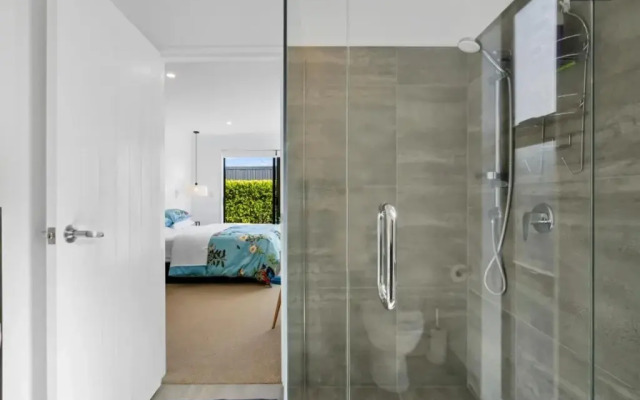 Cedar House - Martinborough Holiday Home