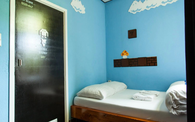 The Flying Pig Uptown Hostel