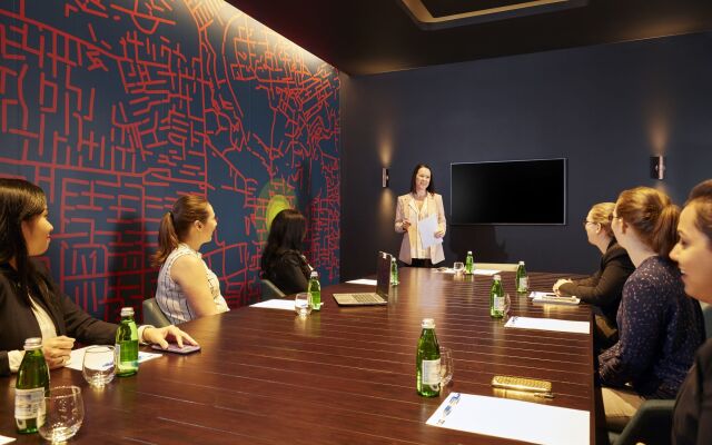 Holiday Inn Express Adelaide City Centre by IHG