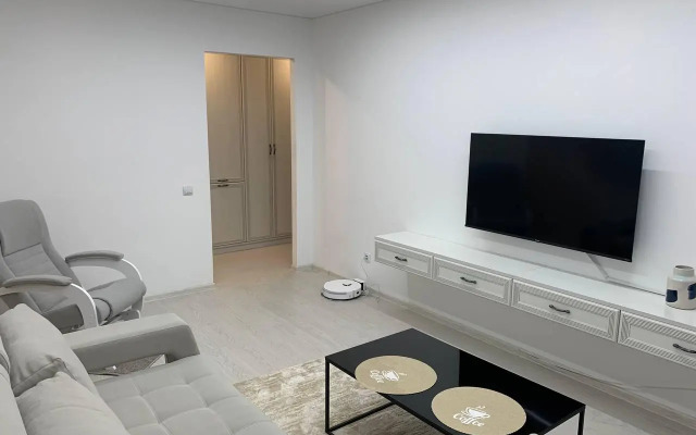 Апартаменты на проспекте Геннадия Айги 20