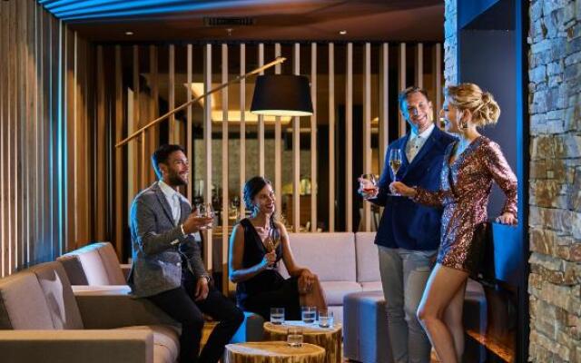 Korona, Resort & Entertainment