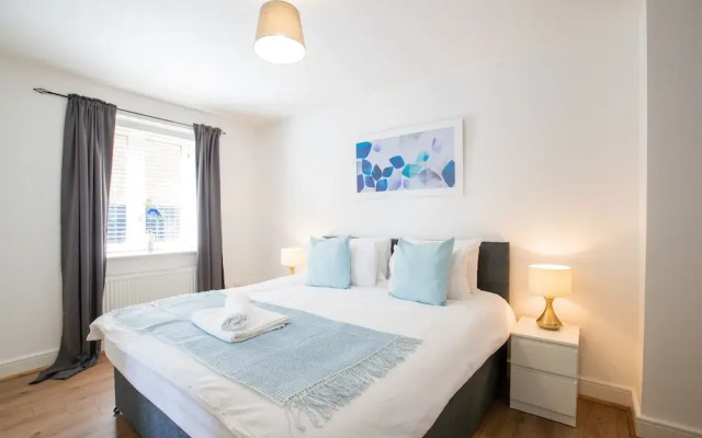 Velvet 1-bedroom Apartment The Clockhouse, Hoddesdon