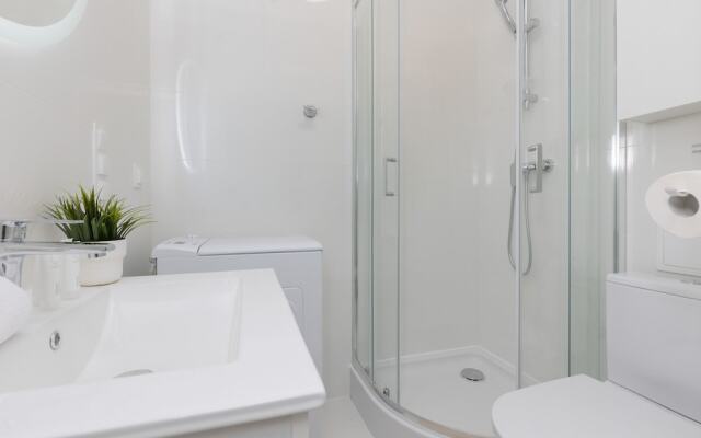 Sunny Studio Raclawicka by Renters