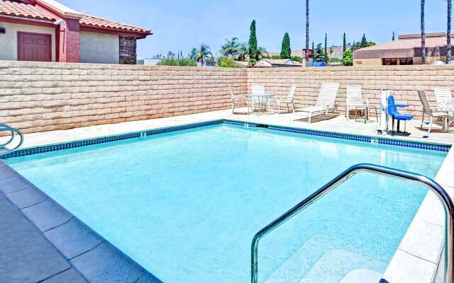 Travelodge by Wyndham Banning CA Near Casino/Outlet Mall