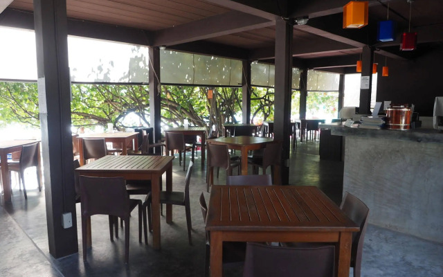 LaLune Beach Resort