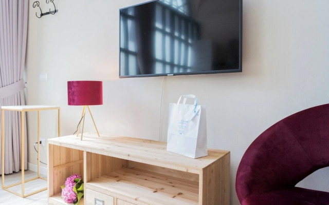 Romantic Escape City Centre With Jacuzzi & Parking
