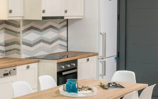 Elmara Luxury Villa 1 - Next to the Beach