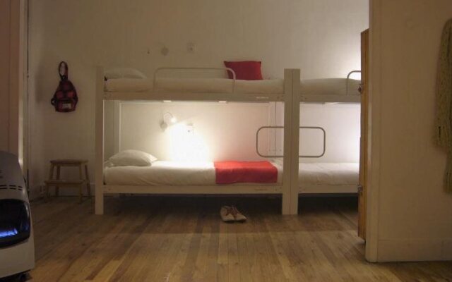 APT Slow City Hostel