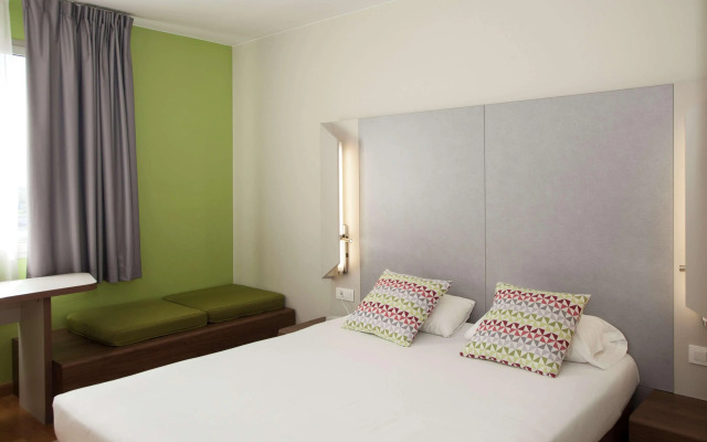 Travelodge BCN Cornella Fira