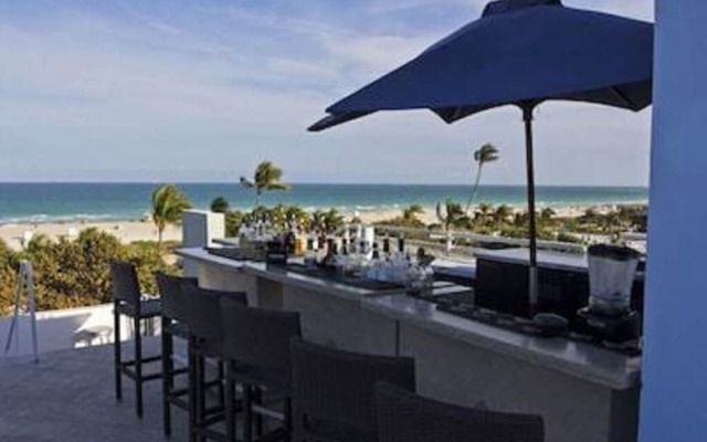 Strand Ocean Drive Suites