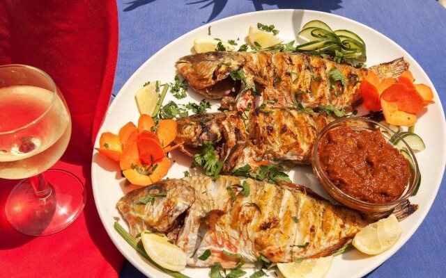 Le Relax Hotel and Restaurant